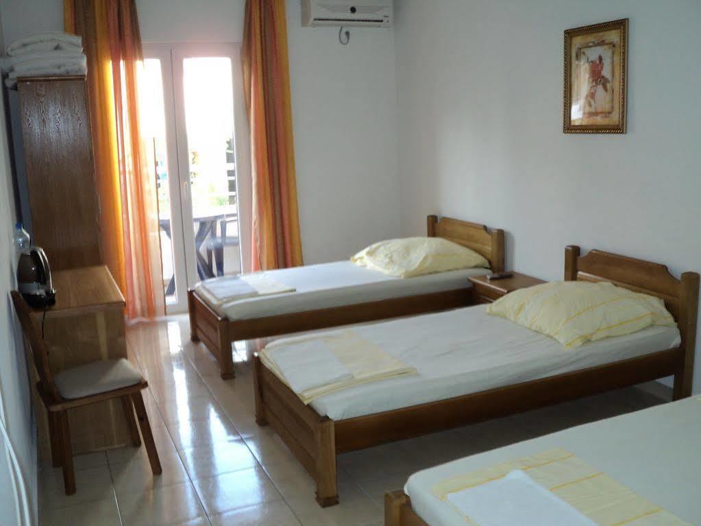 Guesthouse Sun Hostel บุดวา ภายนอก รูปภาพ